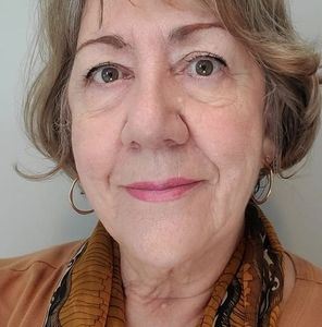 Meet your Posher, Helen